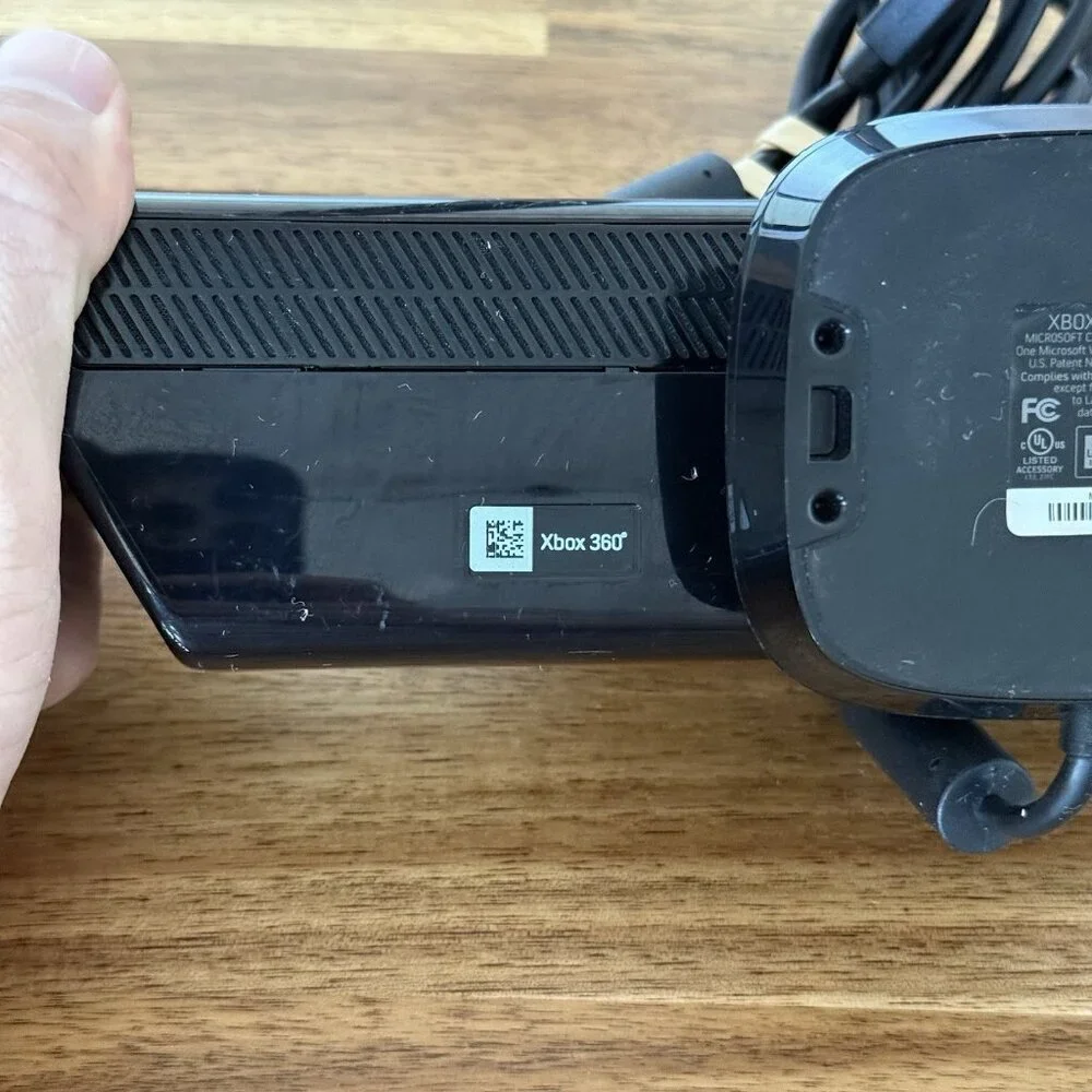 OEM Microsoft Xbox 360 Kinect Motion Sensor Bar‎ + Kinect Adventures! Complete